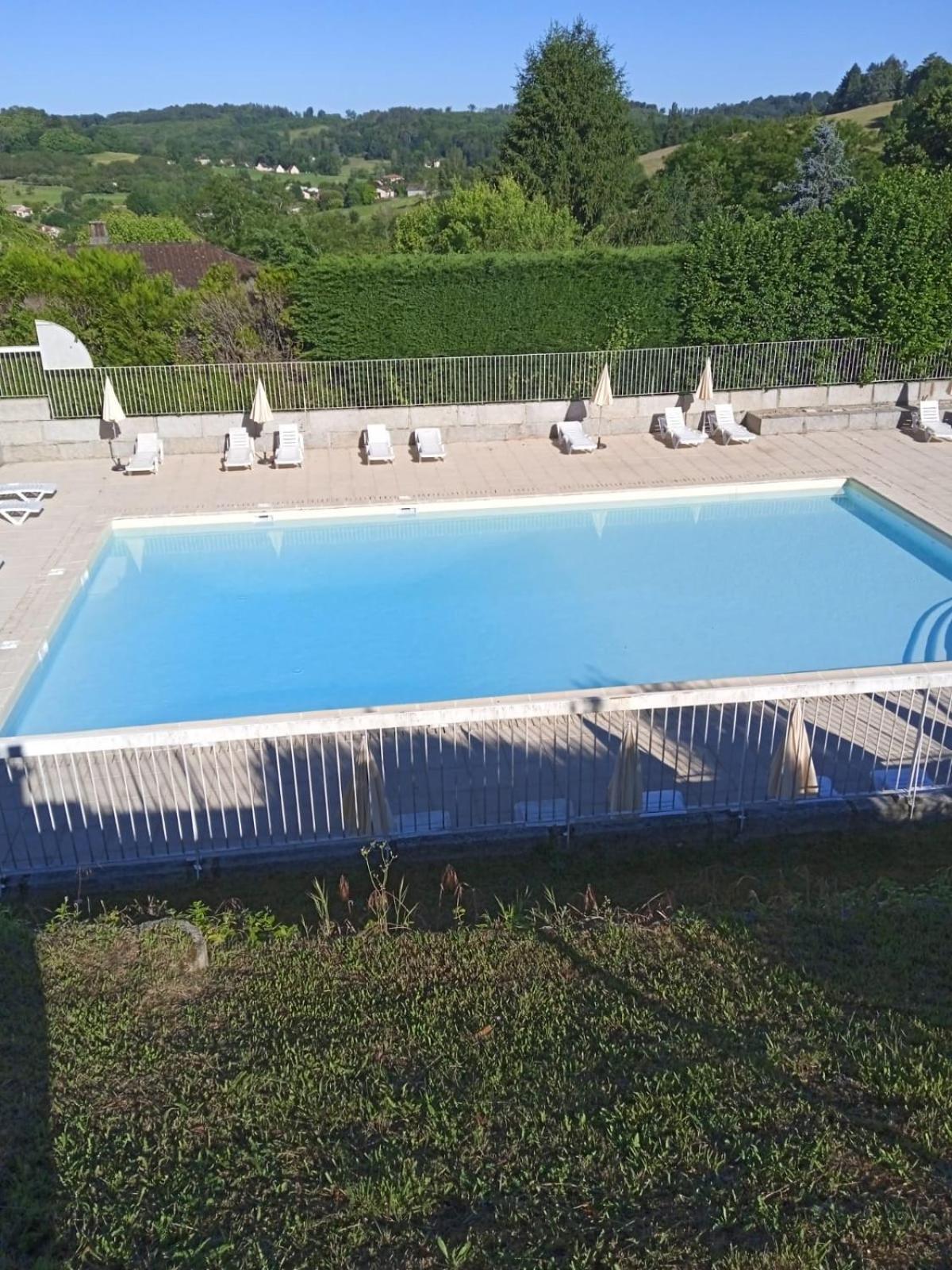Le N4 Des Hauts De Sarlat, Clim Piscine Parking Sarlat-la-Canéda Exterior foto