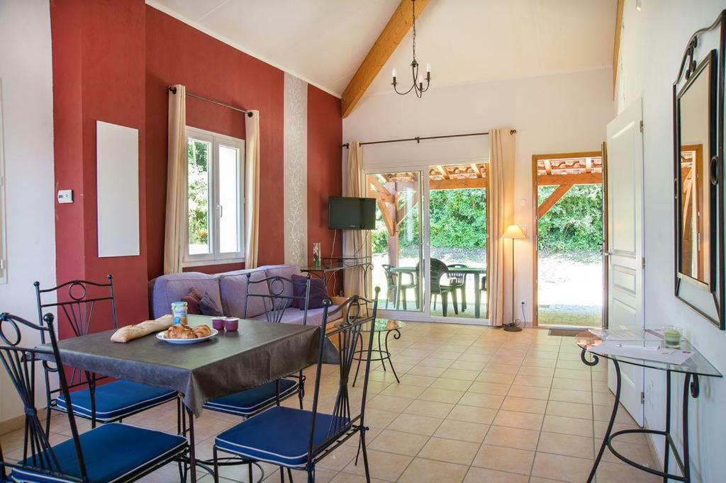 Le N4 Des Hauts De Sarlat, Clim Piscine Parking Sarlat-la-Canéda Exterior foto